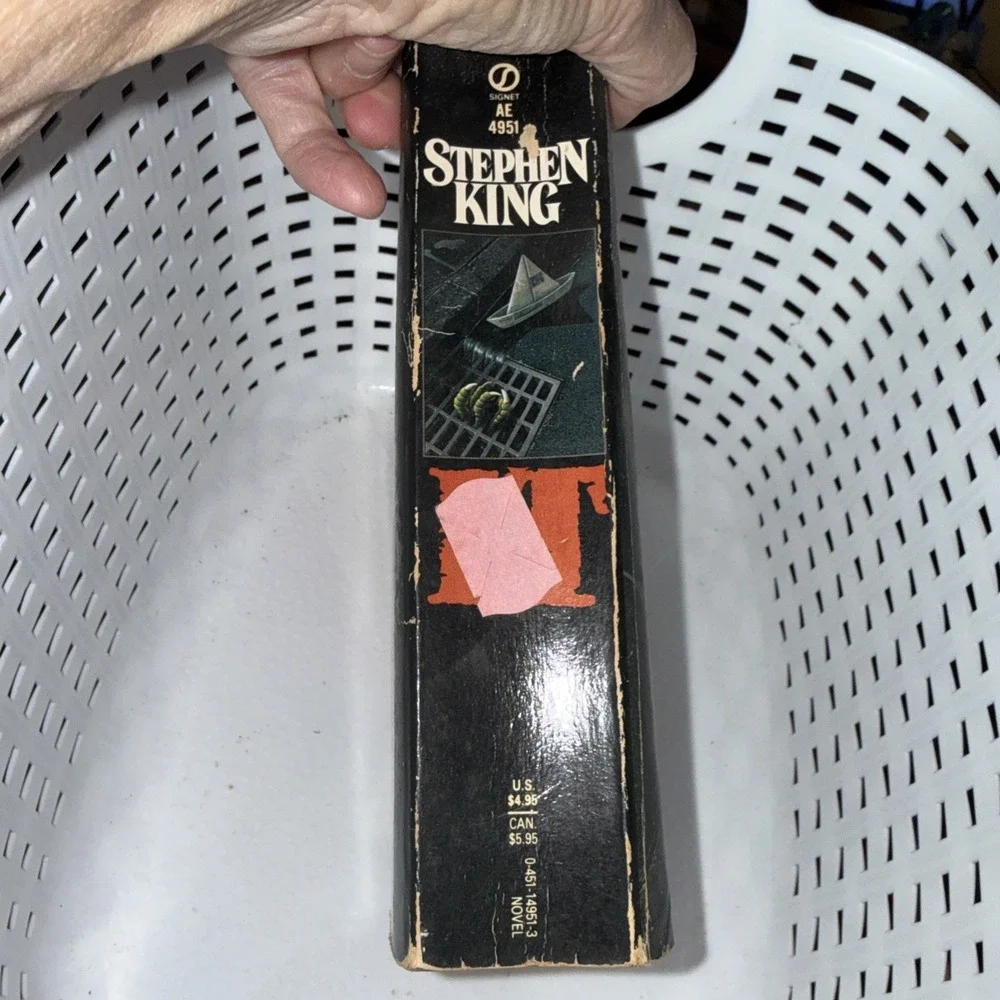 Stephen King IT Paperback Signet Book Club Edition Horror Novel 1980s Vintage